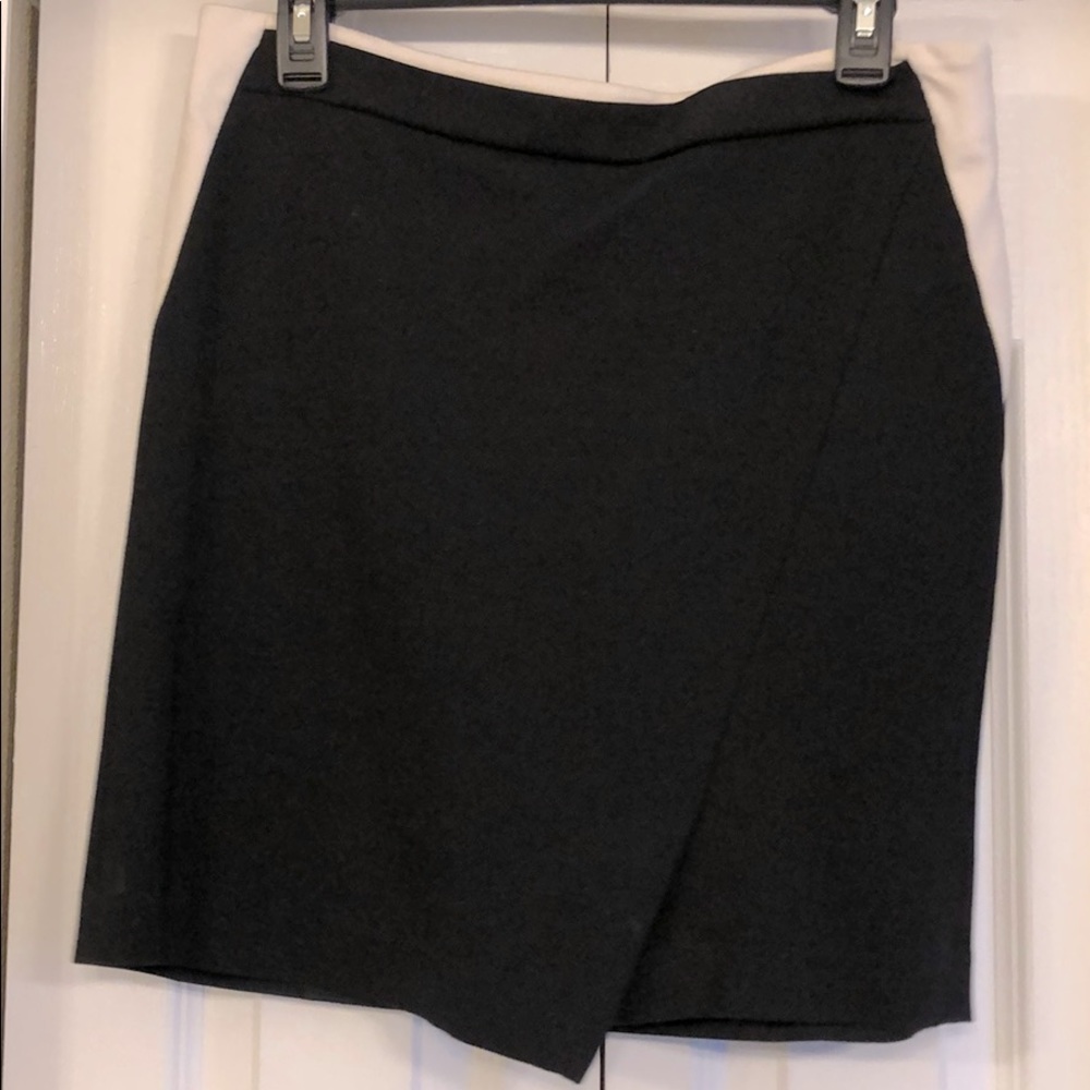 White House Black market skirt